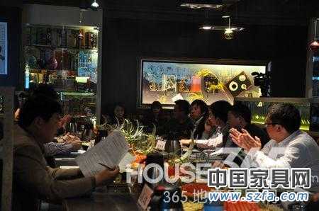 高端對(duì)話沙龍活動(dòng)現(xiàn)場(chǎng) 家居建材業(yè)大佬話營(yíng)銷 網(wǎng)絡(luò)將成主流渠道（HOUSE365 劉國(guó)超）