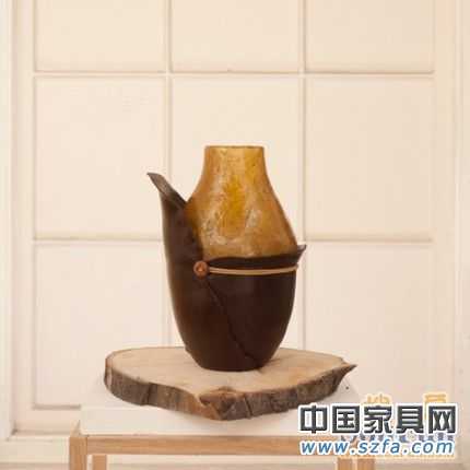 使用天然動(dòng)物、植物聚合物制作的Botanica系列器皿