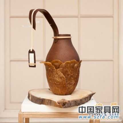 使用天然動(dòng)物、植物聚合物制作的Botanica系列器皿