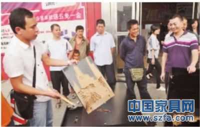 左右布藝沙發(fā)長(zhǎng)沙店實(shí)木茶幾竟是紙做？