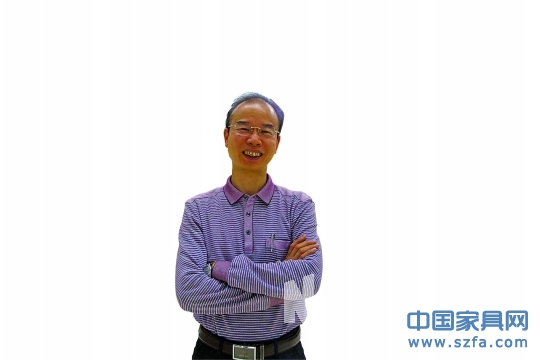 邱德厚一一回應(yīng)質(zhì)疑。