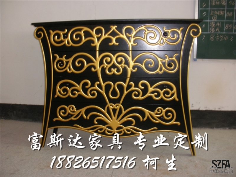 訂制金色線條邊柜富斯達家具專業(yè)訂制邊幾、茶幾、角幾、邊柜、端柜等