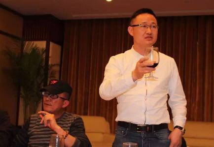 皇派董事長與策劃之霸葉茂中在上海會(huì)面