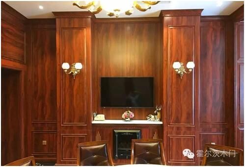 2016中國(guó)建博會(huì)霍爾茨木門(mén)榮獲中國(guó)木門(mén)原創(chuàng)設(shè)計(jì)金