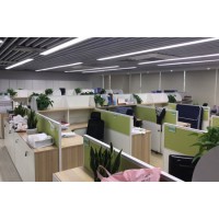 格子間般辦公家具定制，創(chuàng)意新穎符合辦公室風格