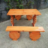 木屋燒烤餐桌椅供應(yīng)商，松木實(shí)木餐桌，長(zhǎng)條桌子大臺(tái)