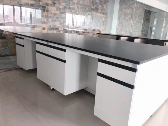 鋼木中央實(shí)驗(yàn)臺2